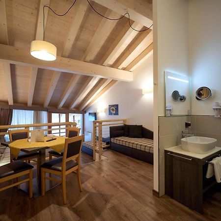 Dolcevita Ambiez B&B San Lorenzo Dorsino Exterior photo