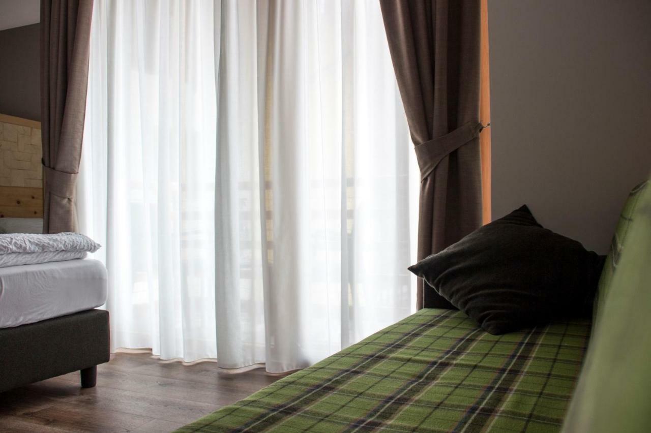 Dolcevita Ambiez B&B San Lorenzo Dorsino Exterior photo